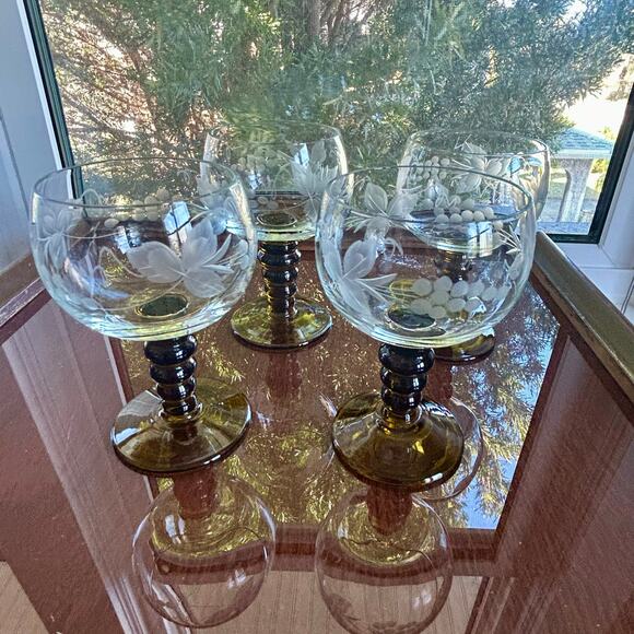 Vintage Roemer Rhine Wine Glasses, Engraved Grapevine, Olive Green Stem set of 4 - Picture 2 of 10